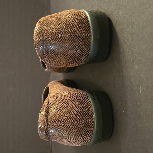 Clarks Collection Slip On Shoes Snakeskin Pattern Soft Cushion - Picture 4 of 8